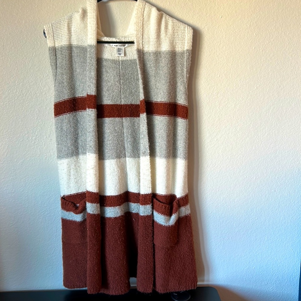 Sleeveless Cardigan Vest
